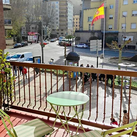 Centrico Y Amplio Piso En Béjar